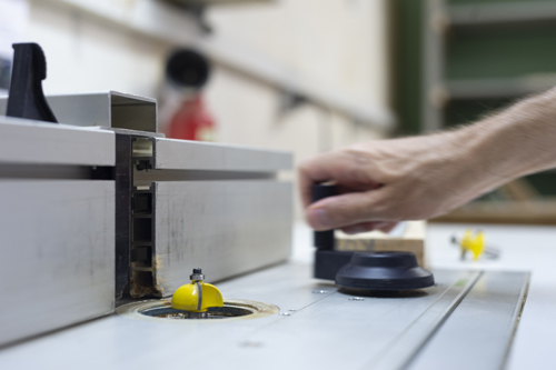 Défonceuse sous table